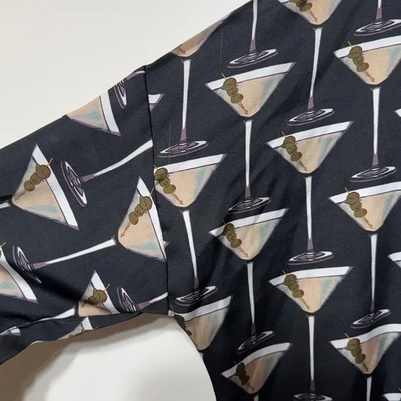 Show Me Your Mumu Overslept Pj Set in the Extra Dirty Martini Silky Print - Picture 11 of 17